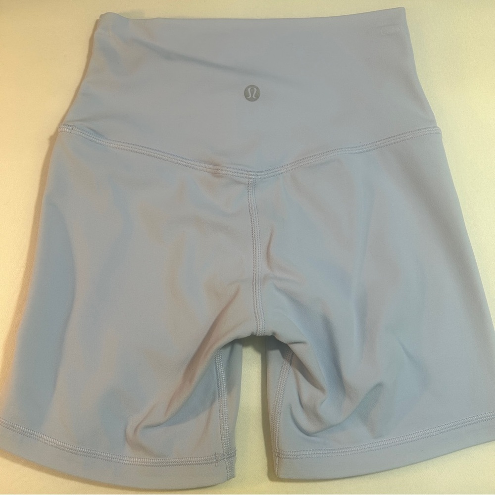 Lululemon 6” High-Rise Biker Short, Size 4-Light Blue/Grey